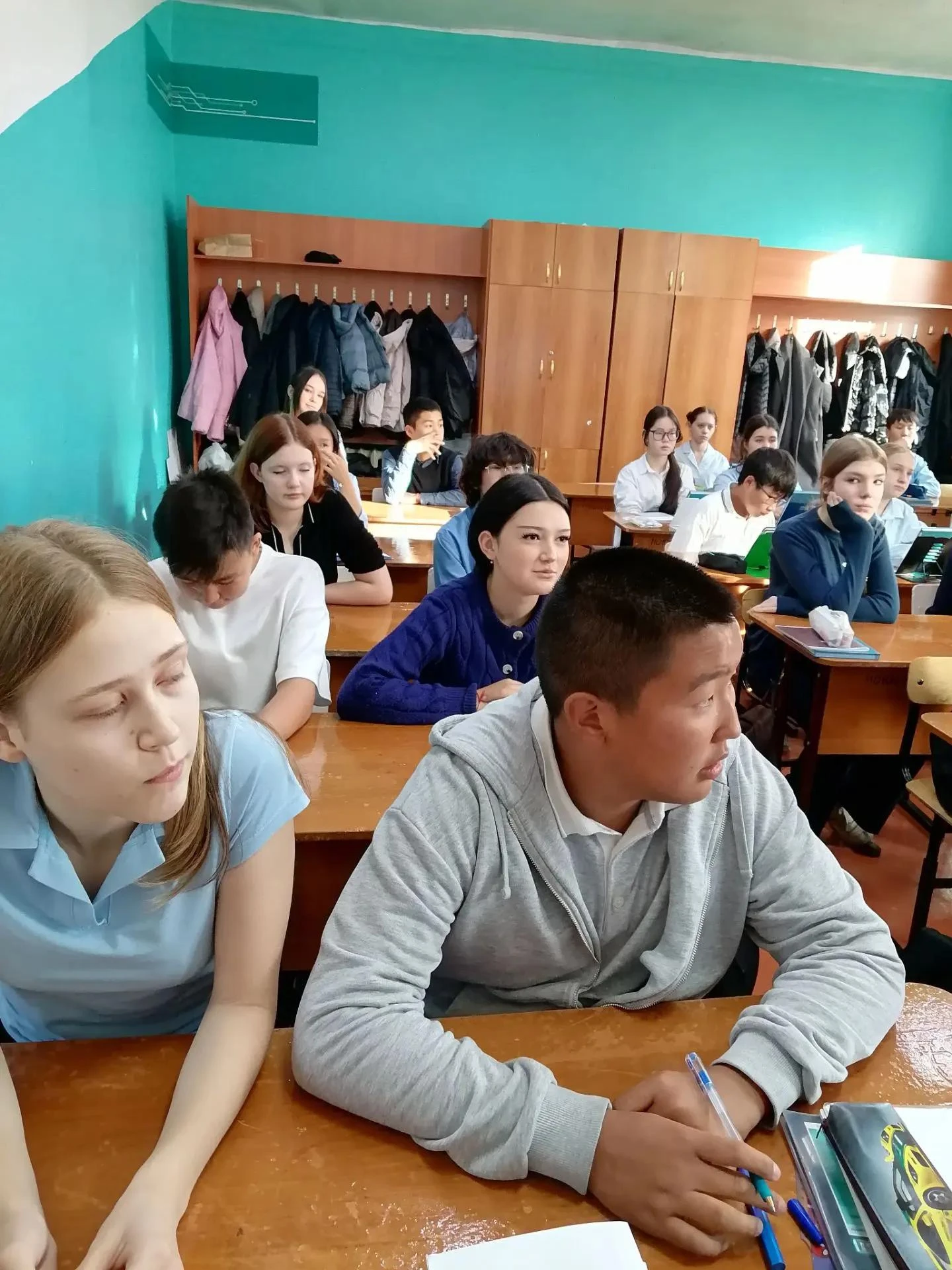 🚀«Библиографический калейдоскоп»: интеллектуальная викторина для закрепления библиогра...