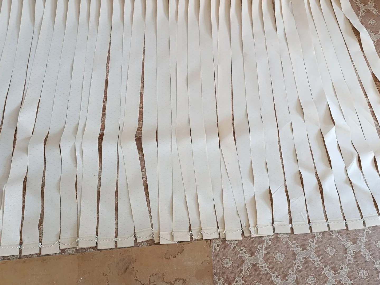 Жалюзи 2 шт. Размер каждой 260×180 б/у в рабочем состоянии. 1000₽.