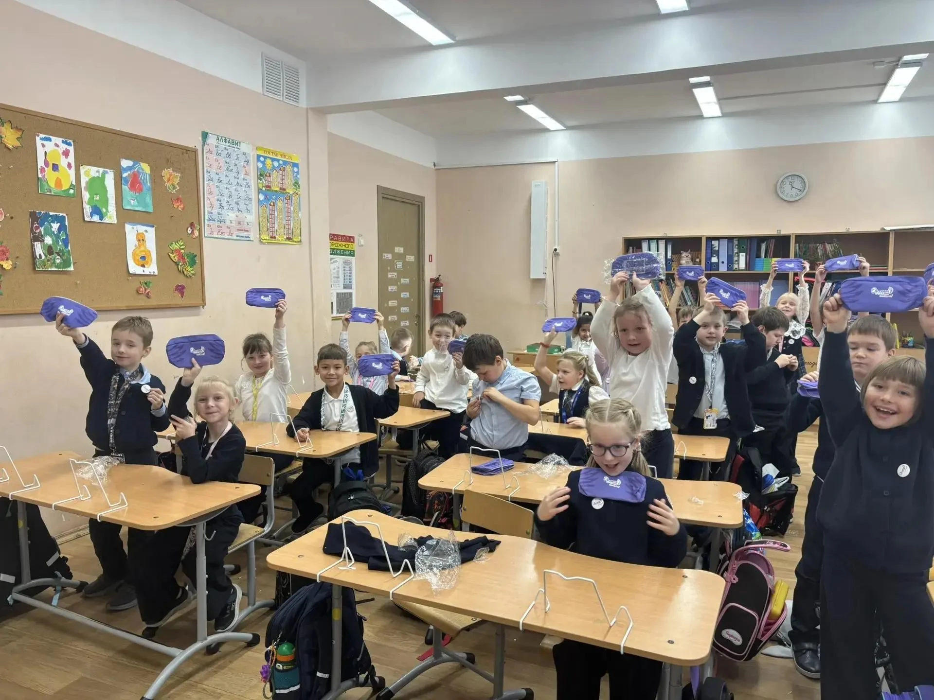 Сегодня у наших маленьких Орлят настоящий праздник! Наши 1 и 2 классы пополнили ряды Вс...