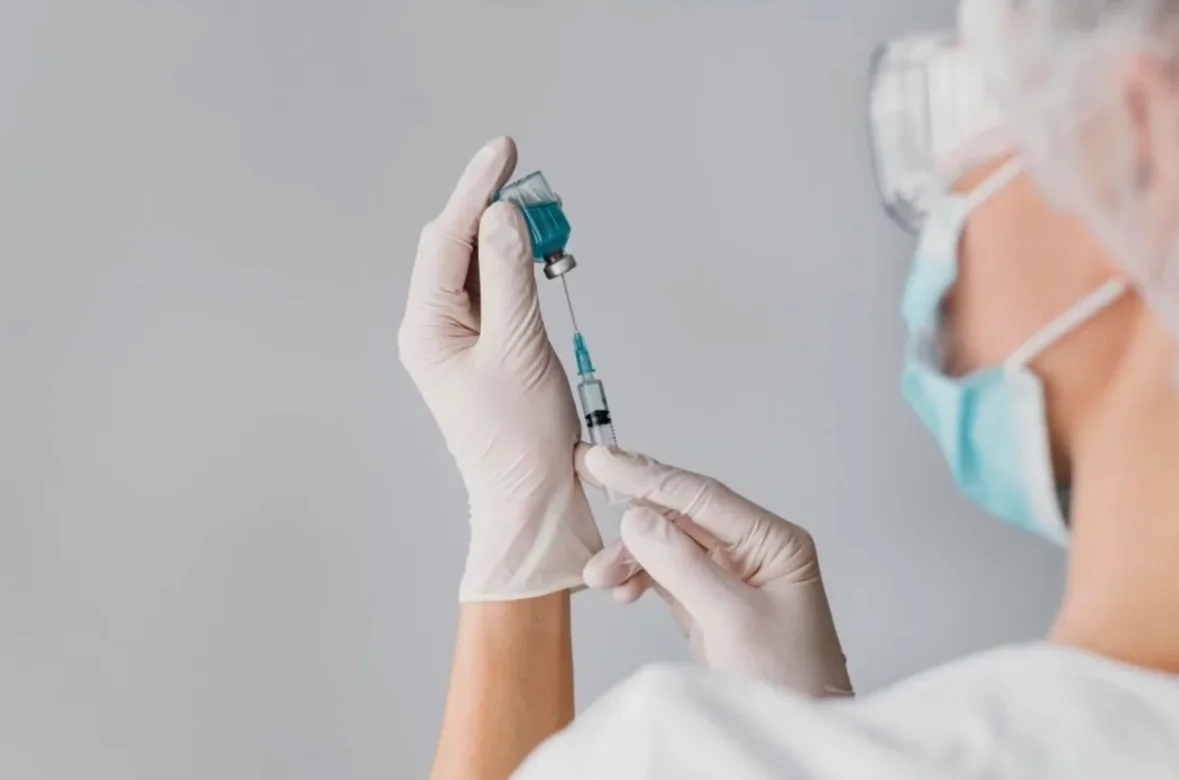 💉 В Тюменской области прививку от гриппа сделали более 430 тысяч человек