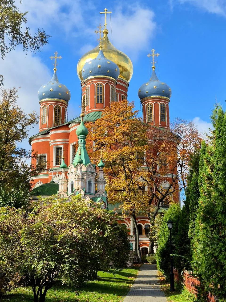 Как красив наш монастырь!