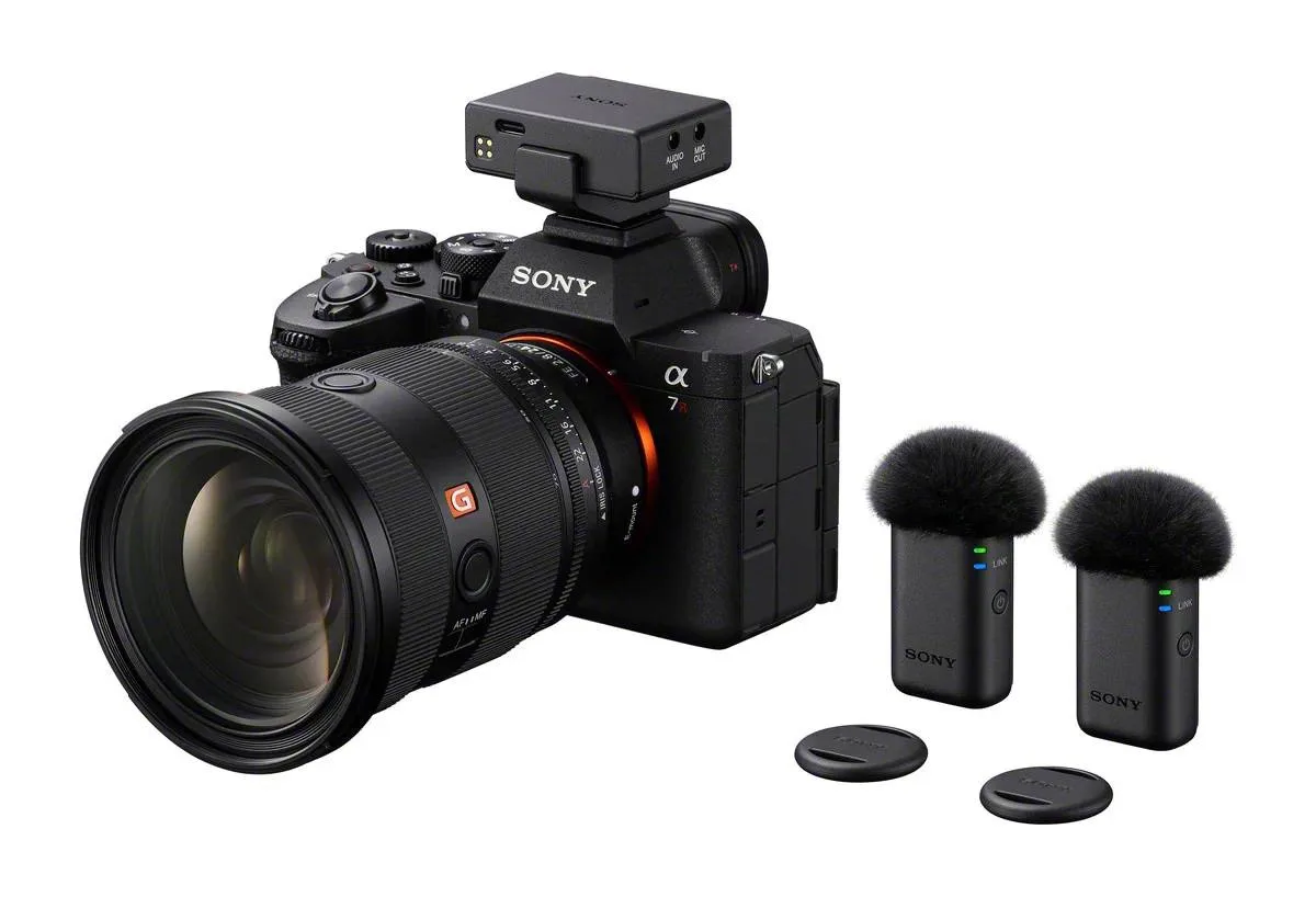 Sony представила беспроводную микрофонную систему ECM-W5