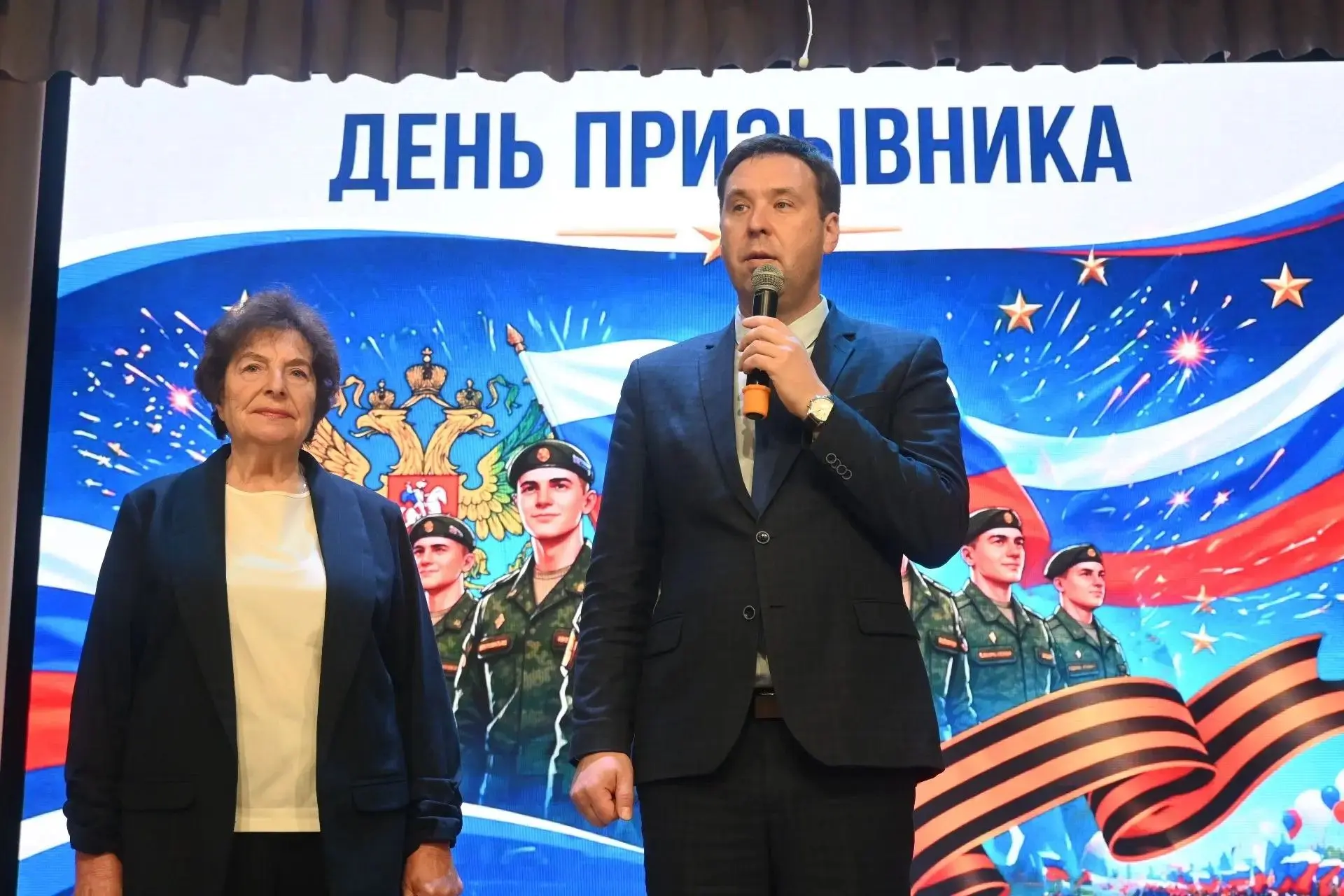 Сегодня в Центральном доме культуры прошёл День призывника.