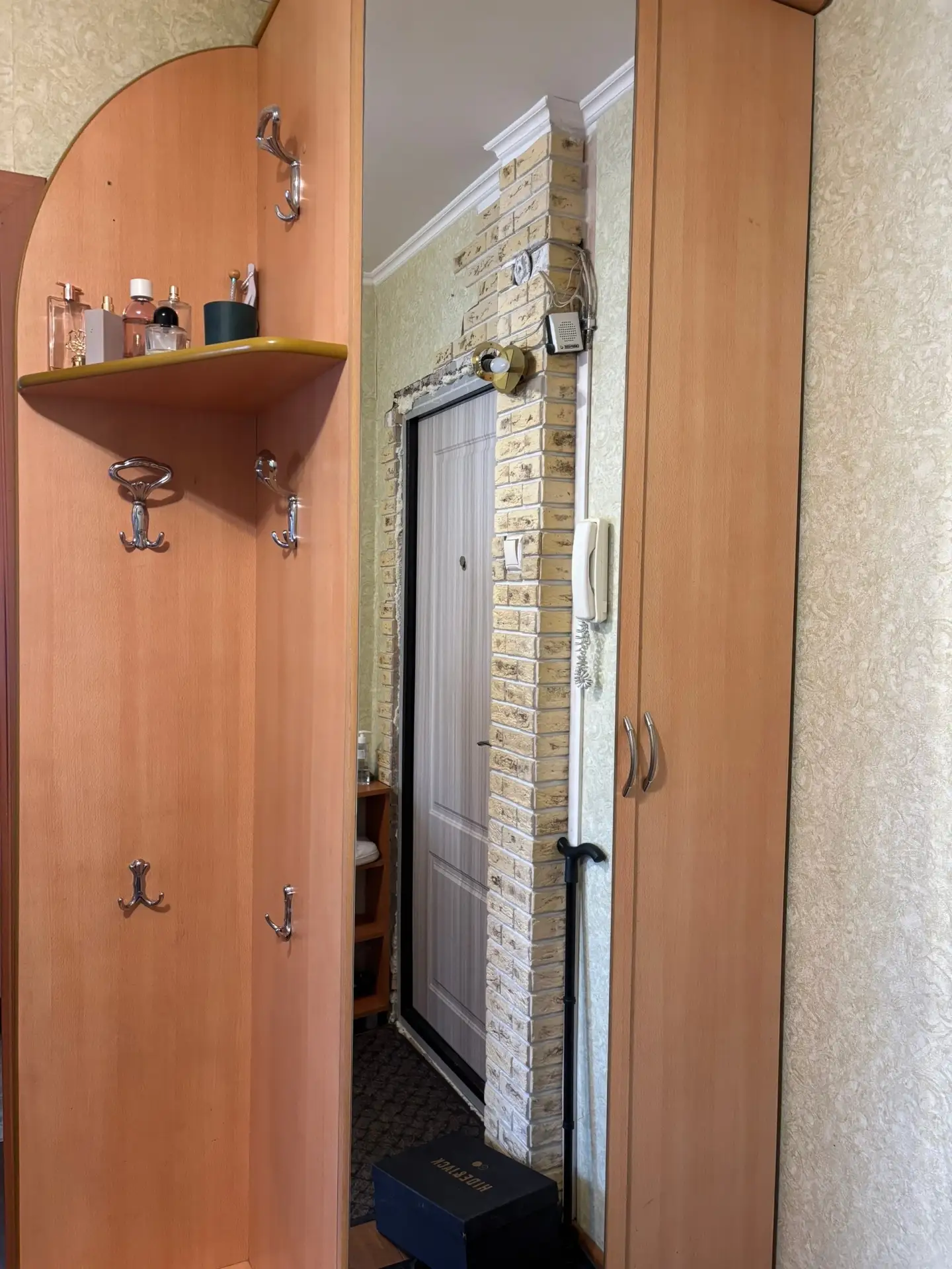 Отдам даром . Галиуллина 18. т. 89028945446 Елена