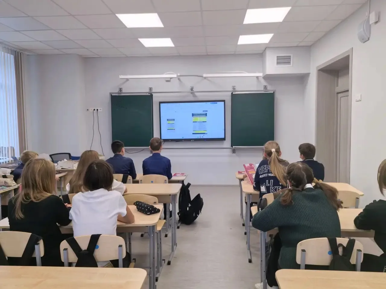 07.10.2026 на всей территории страны в образовательных учреждениях прошел открытый урок...