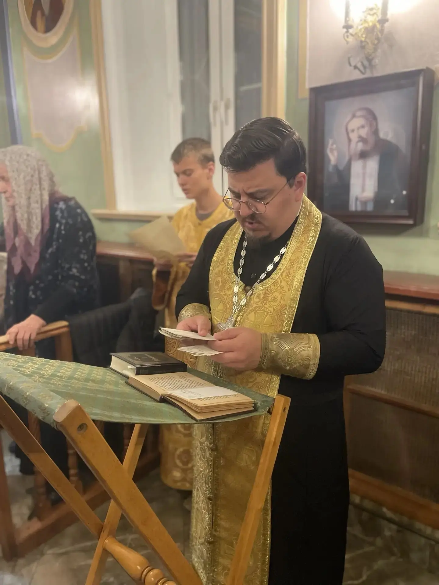 Молебен о воинстве нашем.