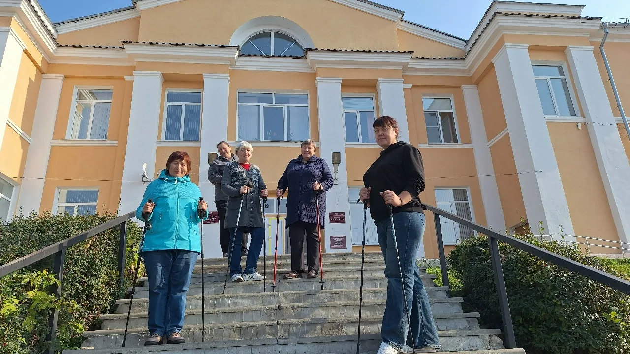 🏃 Чернский клуб скандинавской ходьбы вновь вышел на маршрут​