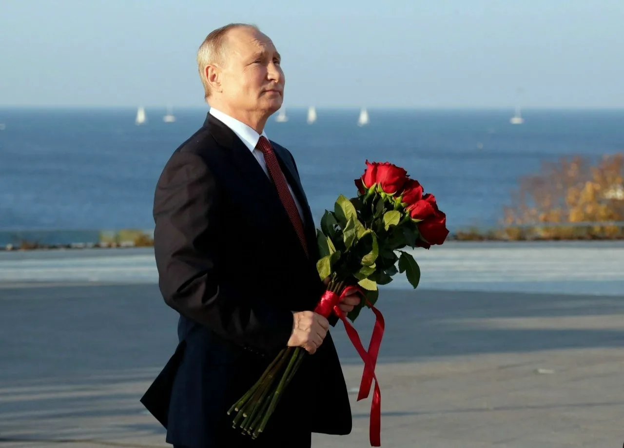 Сегодня День рождения у Президента Российской Федерации.