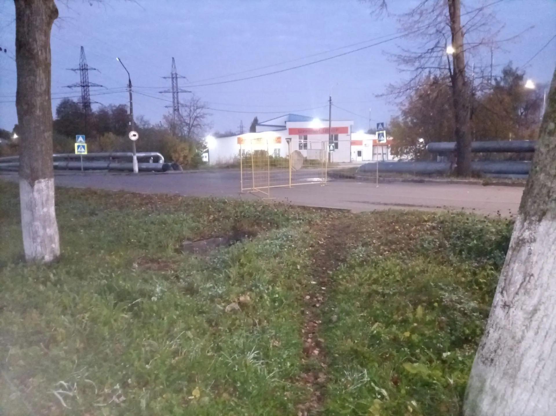 К грессу перекопано со вчера проезд в объезд