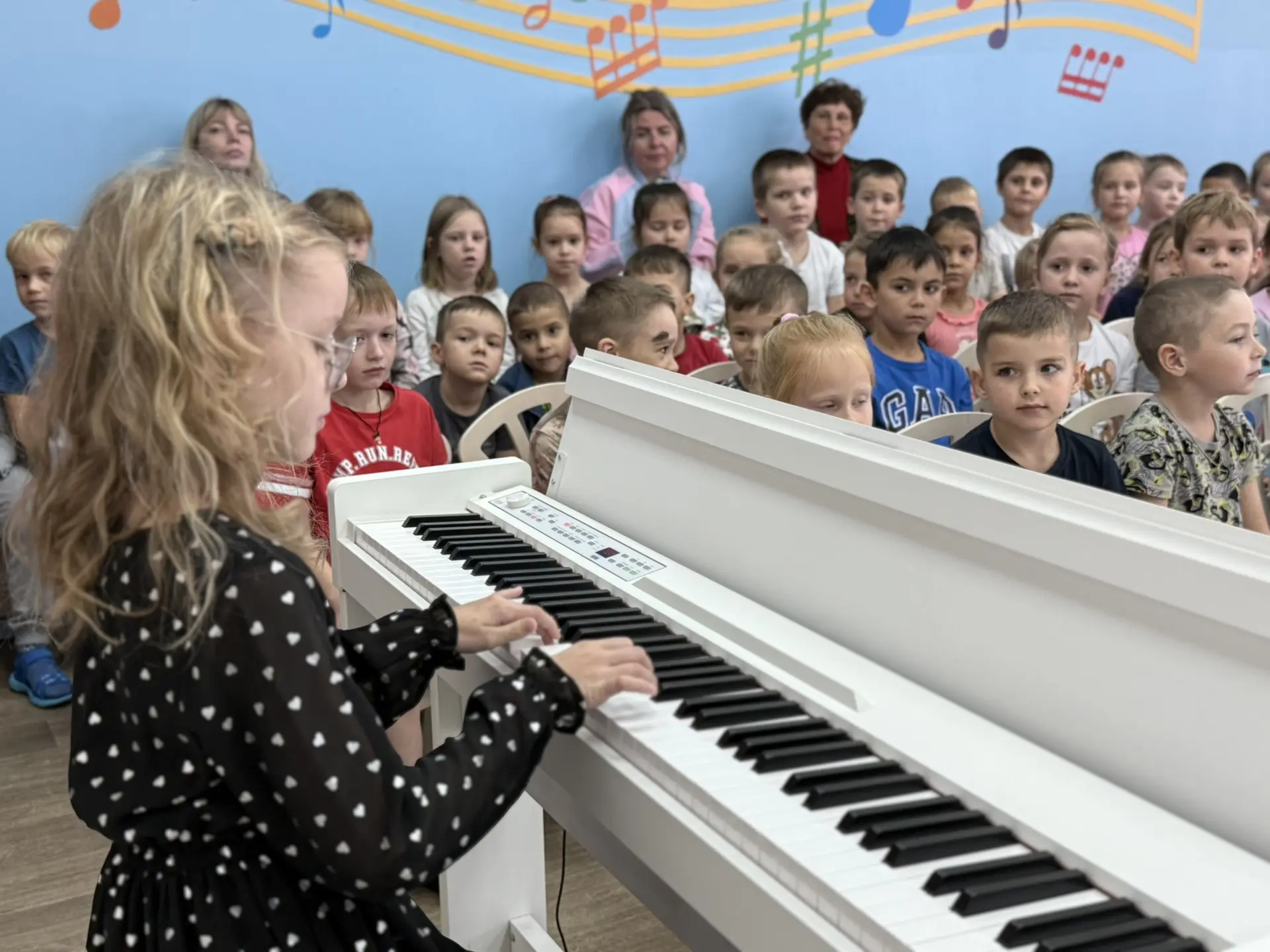 🎶 Музыкальная гостиная открыла свои двери!