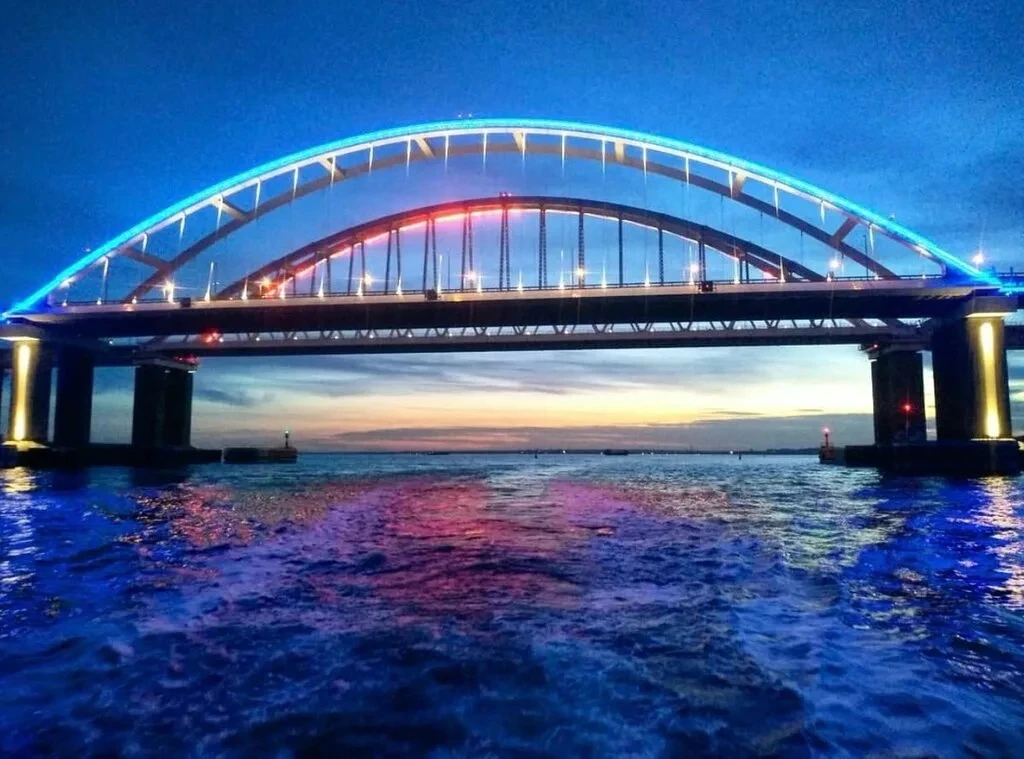 На 23:00ч