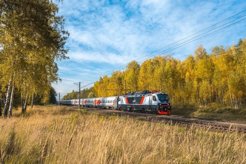 🚂 Несмотря на то, что кончилось лето, движение на юг по рязанскому направлению остаетс...