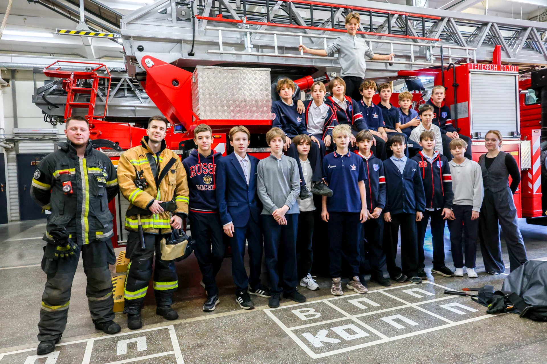 🚒 «СКА-Стрельна 2013» посетила экскурсию в пожарную часть!