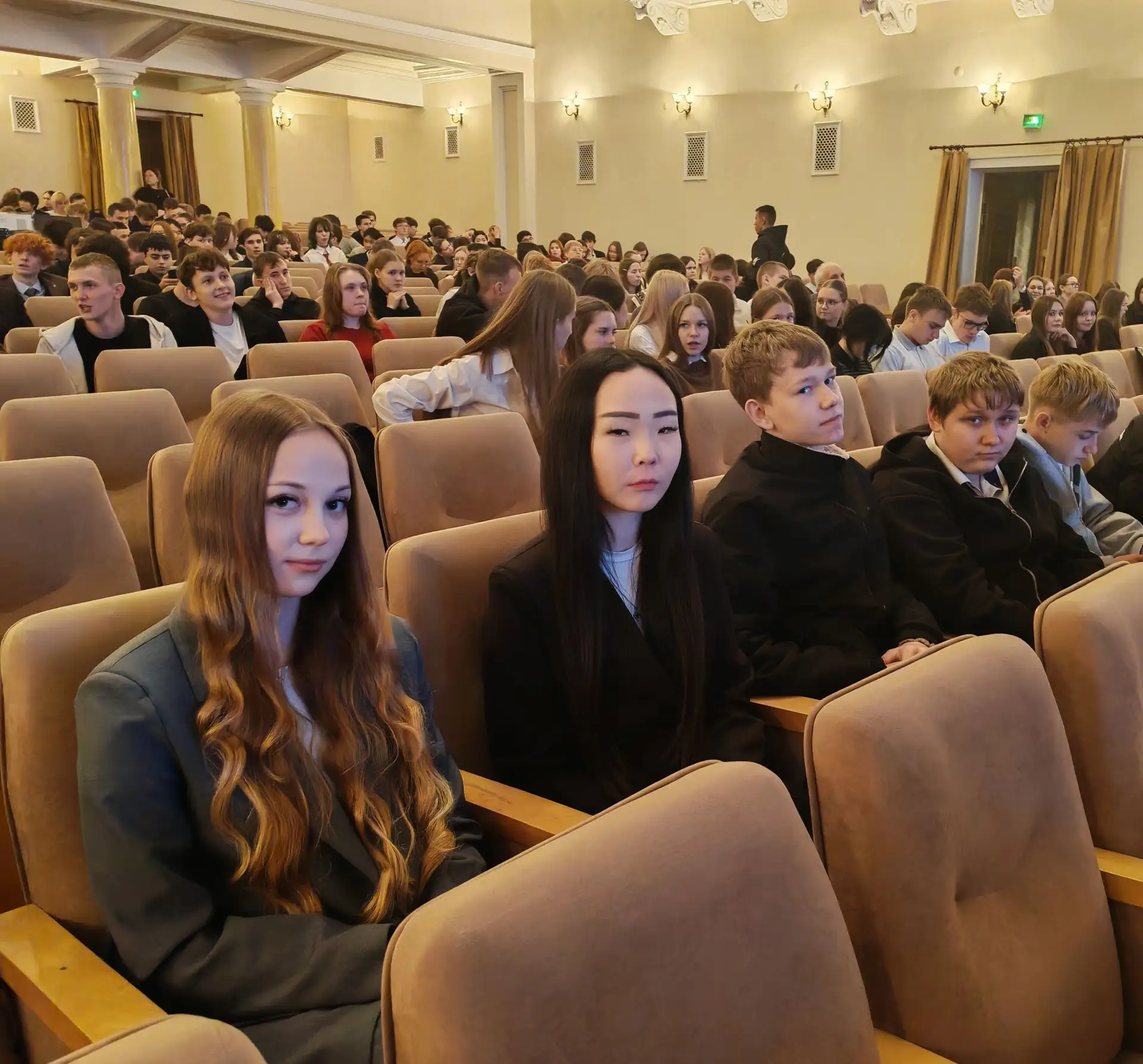 В рамках программы по профориентации старшеклассники посетили одно из главных культурны...