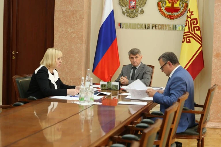 Для чиновников Чувашии наступила пора отставок и допросов.