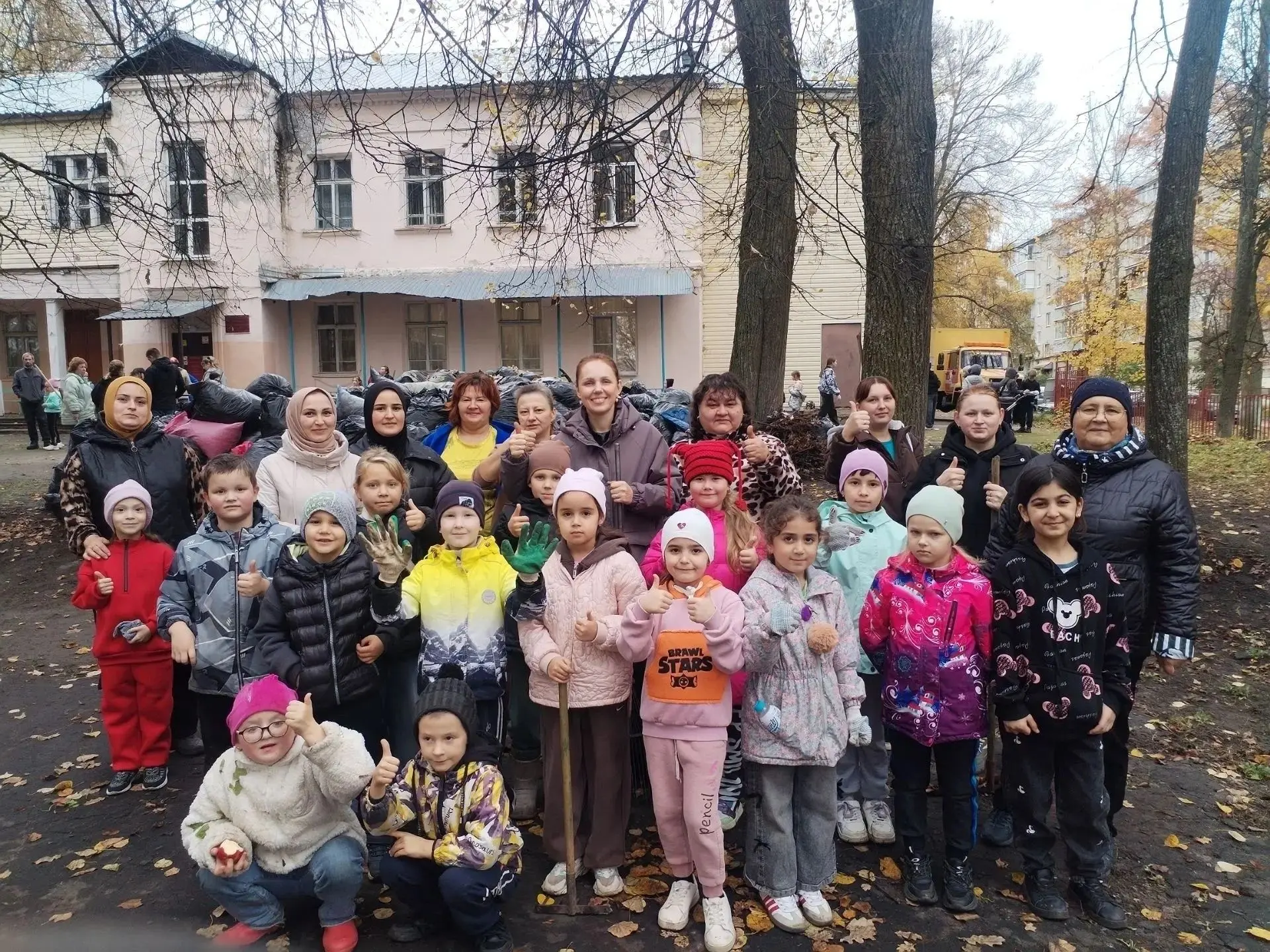 🧹 С 1 по 31 октября в нашем округе проходит месячник по санитарной очистке.