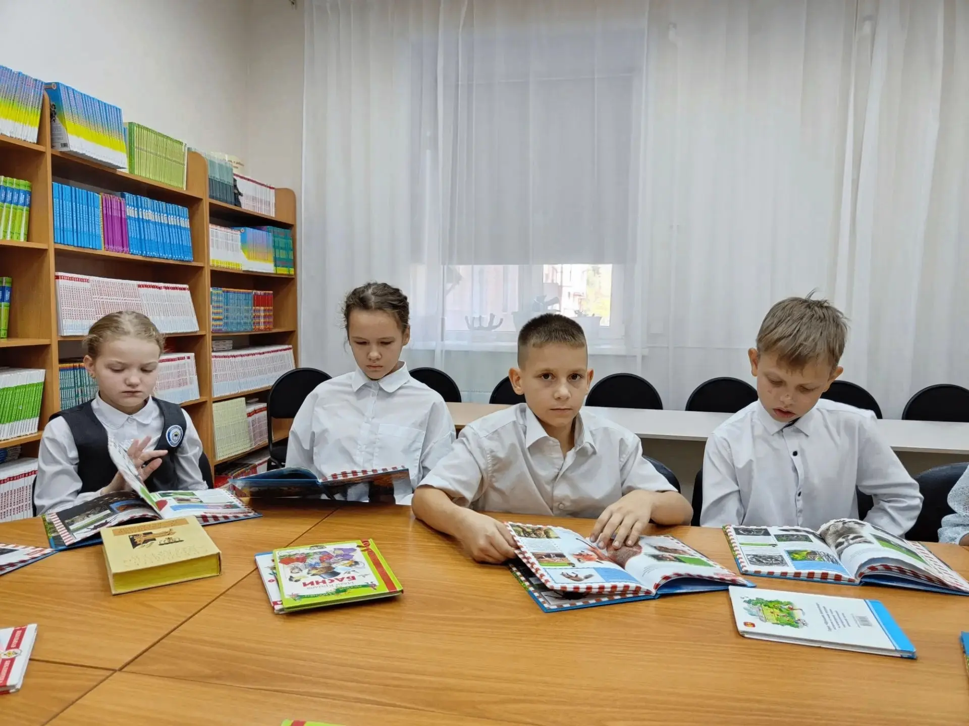 "УДИВИТЕЛЬНЫЕ ПРИКЛЮЧЕНИЯ"