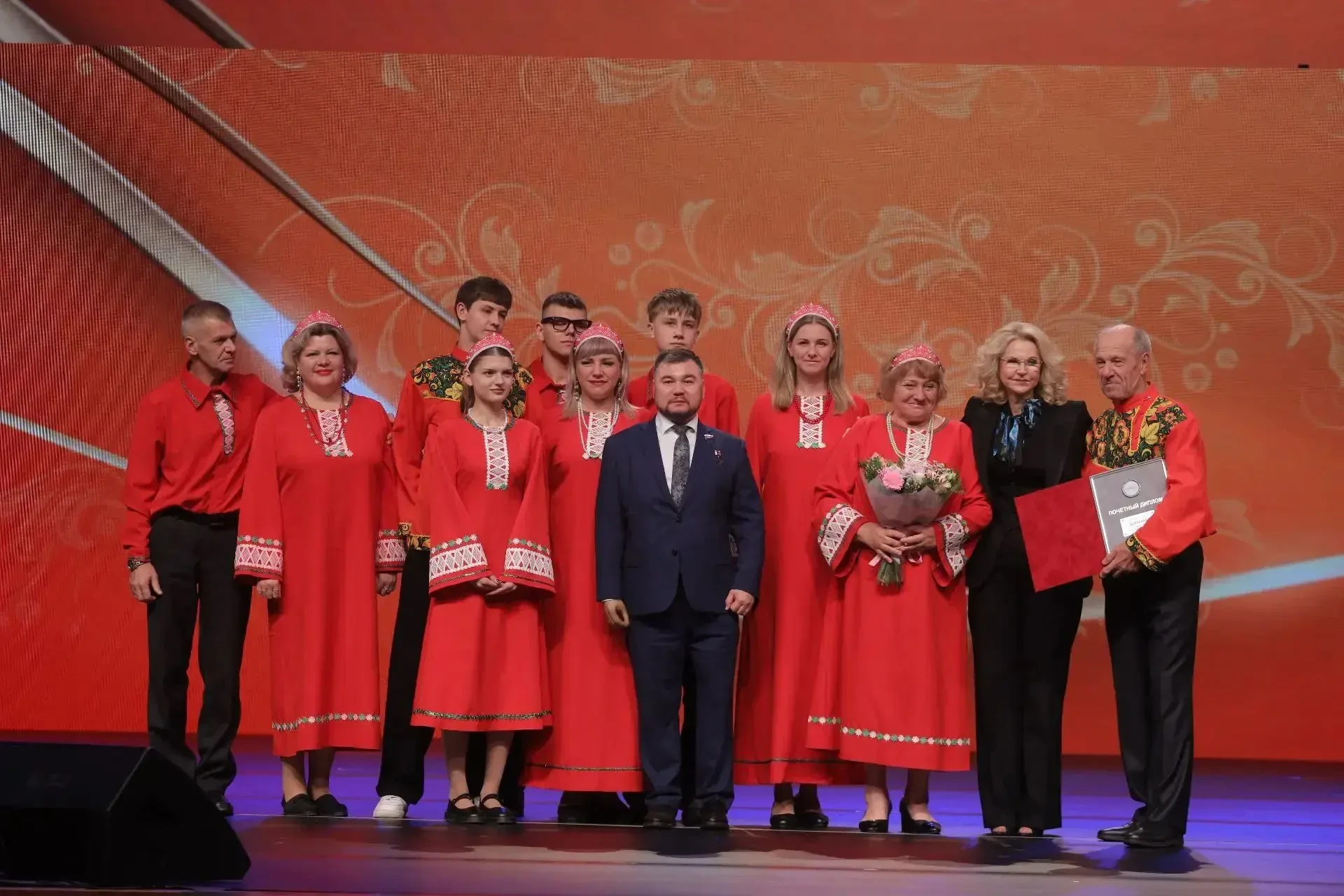 🇷🇺 Семья Дьяченко из Суходольска победила на конкурсе «Семья года — 2026»