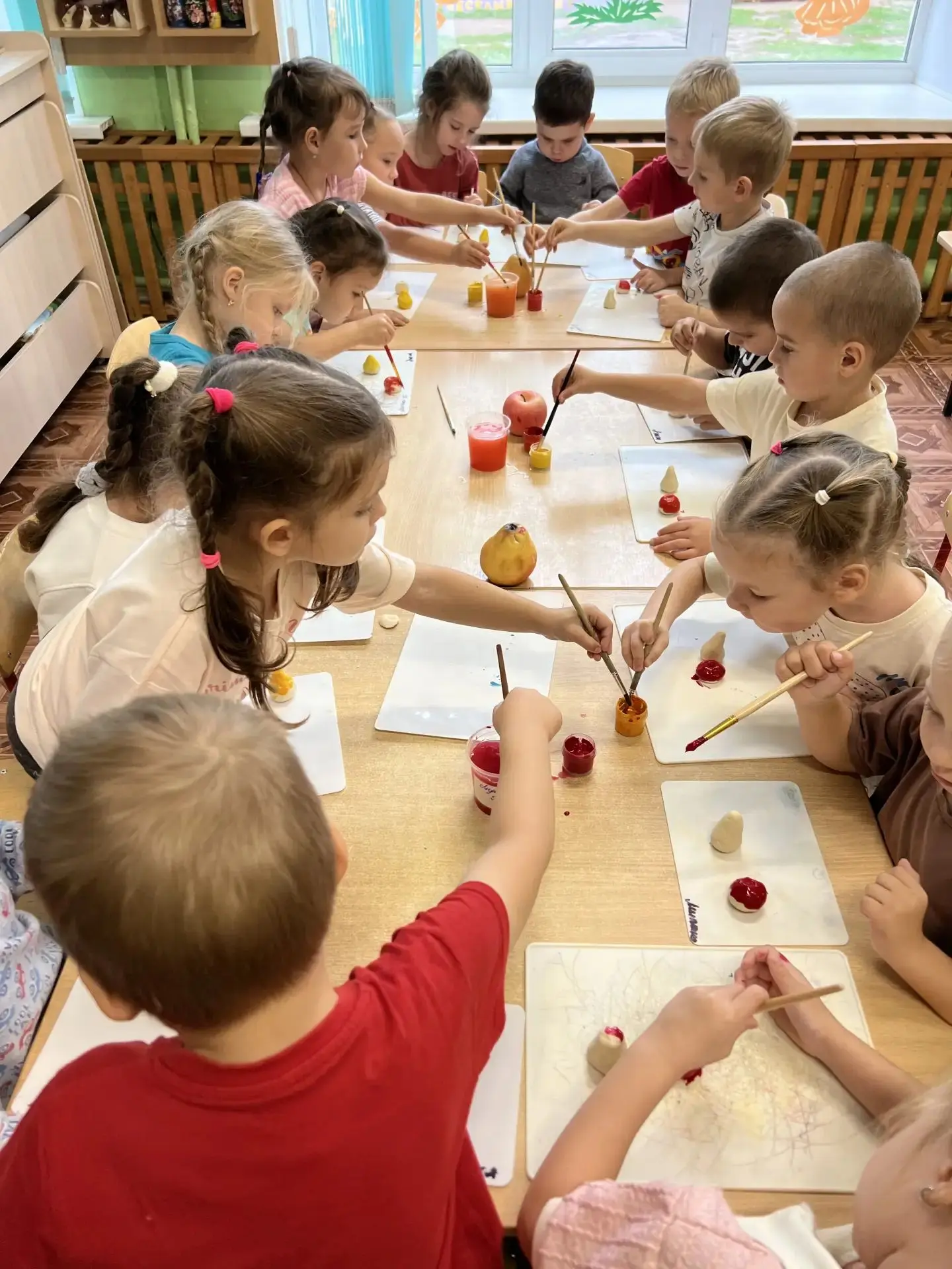 🍎🍐 Кружок «Мукасолька»: лепим яблоки и груши!