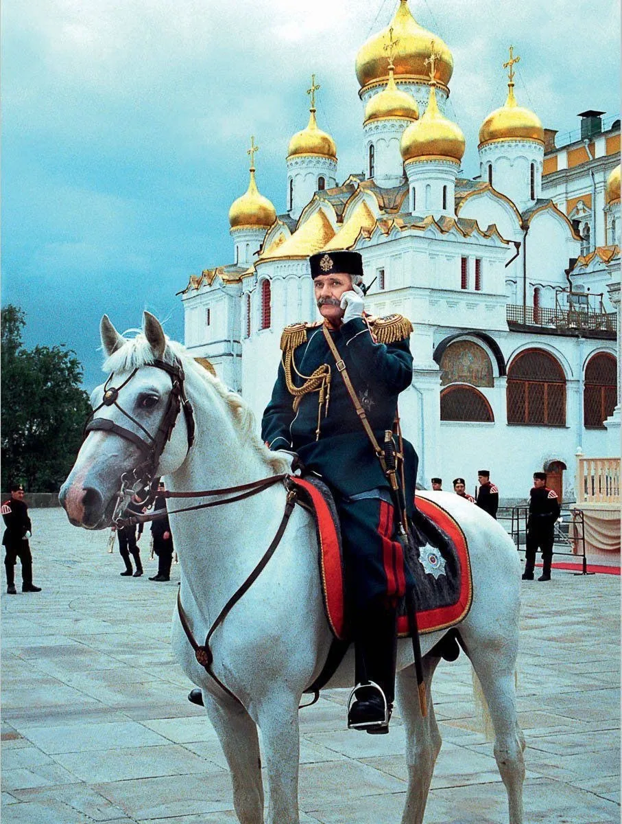 "В один из съемочных дней фильма «Сибирский цирюльник» меня вызвал к себе Михалков. При...