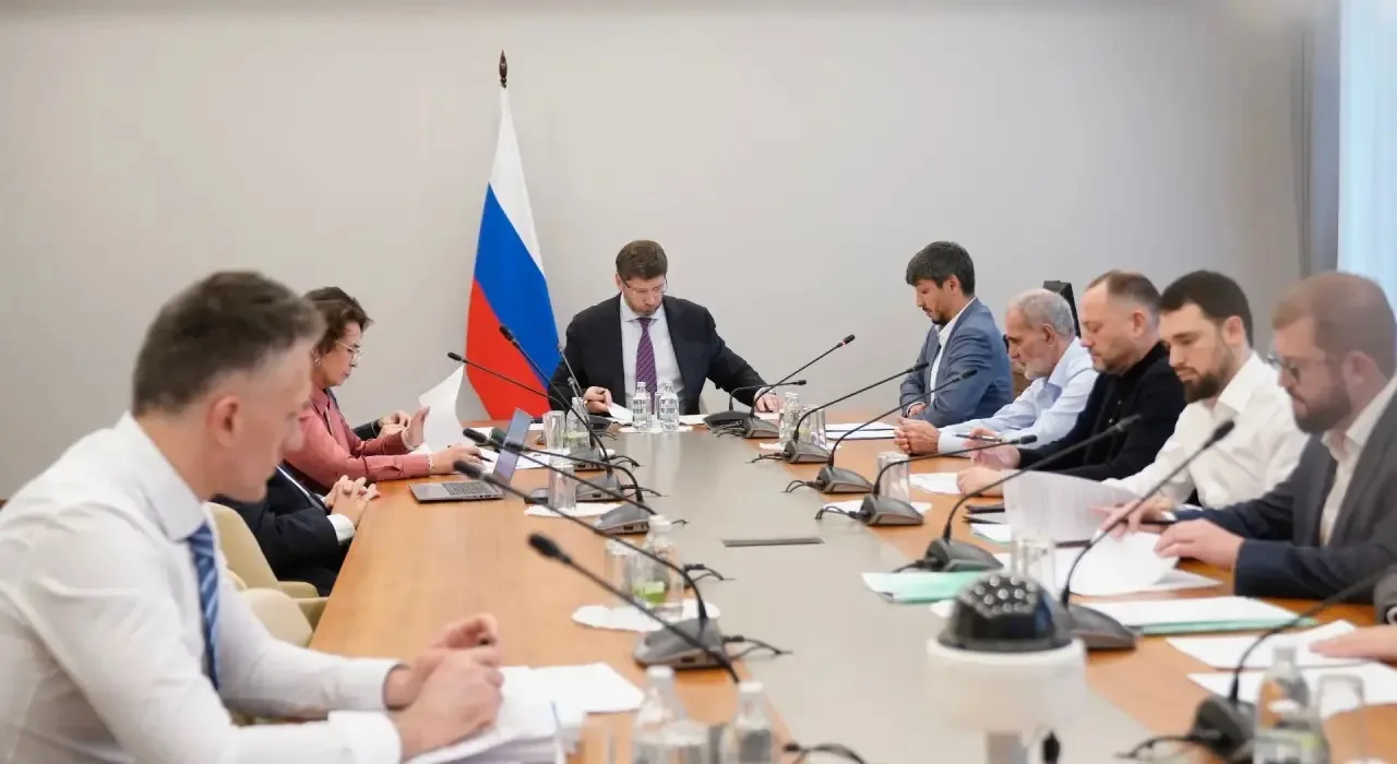 В Минстрое России прошло совещание по реализации инфраструктурных проектов в Республике...