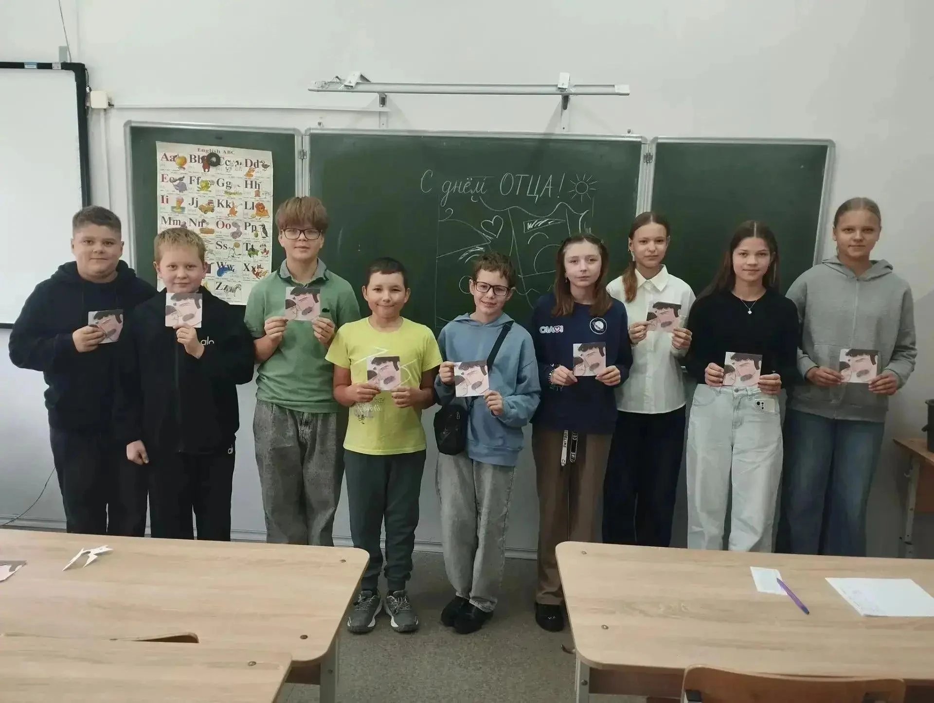 Посмотрите, какая трогательная и очаровательная мини-панорама «Любимый папа» получилась...