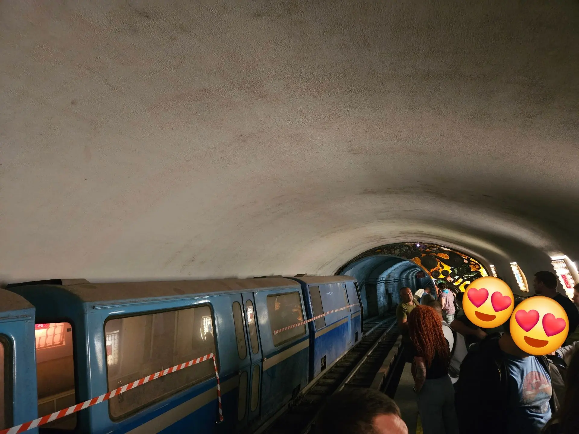 Новоафонская пещерная узкоколейная железная дорога, которую часто сравнивают с метропол...