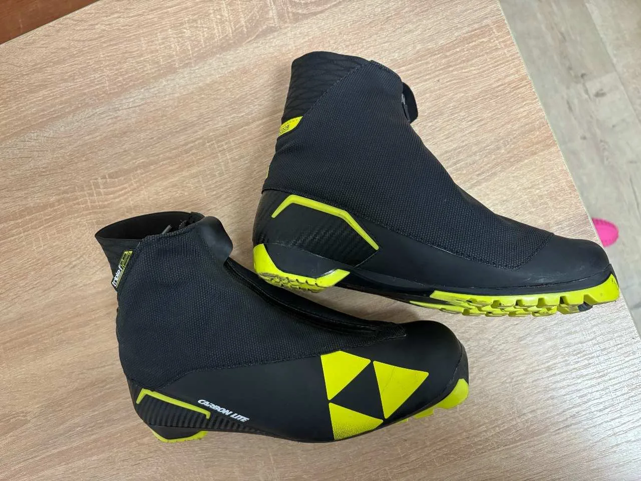 Ботинки Fischer carbonlite 42 eur в отличном состоянии