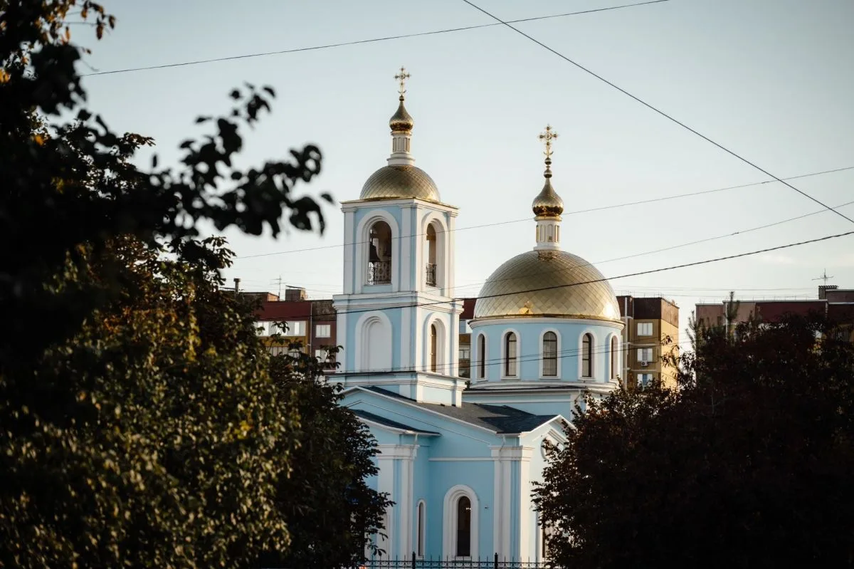 В Курске освятили храм Покрова Пресвятой Богородицы на проспекте Хрущёва