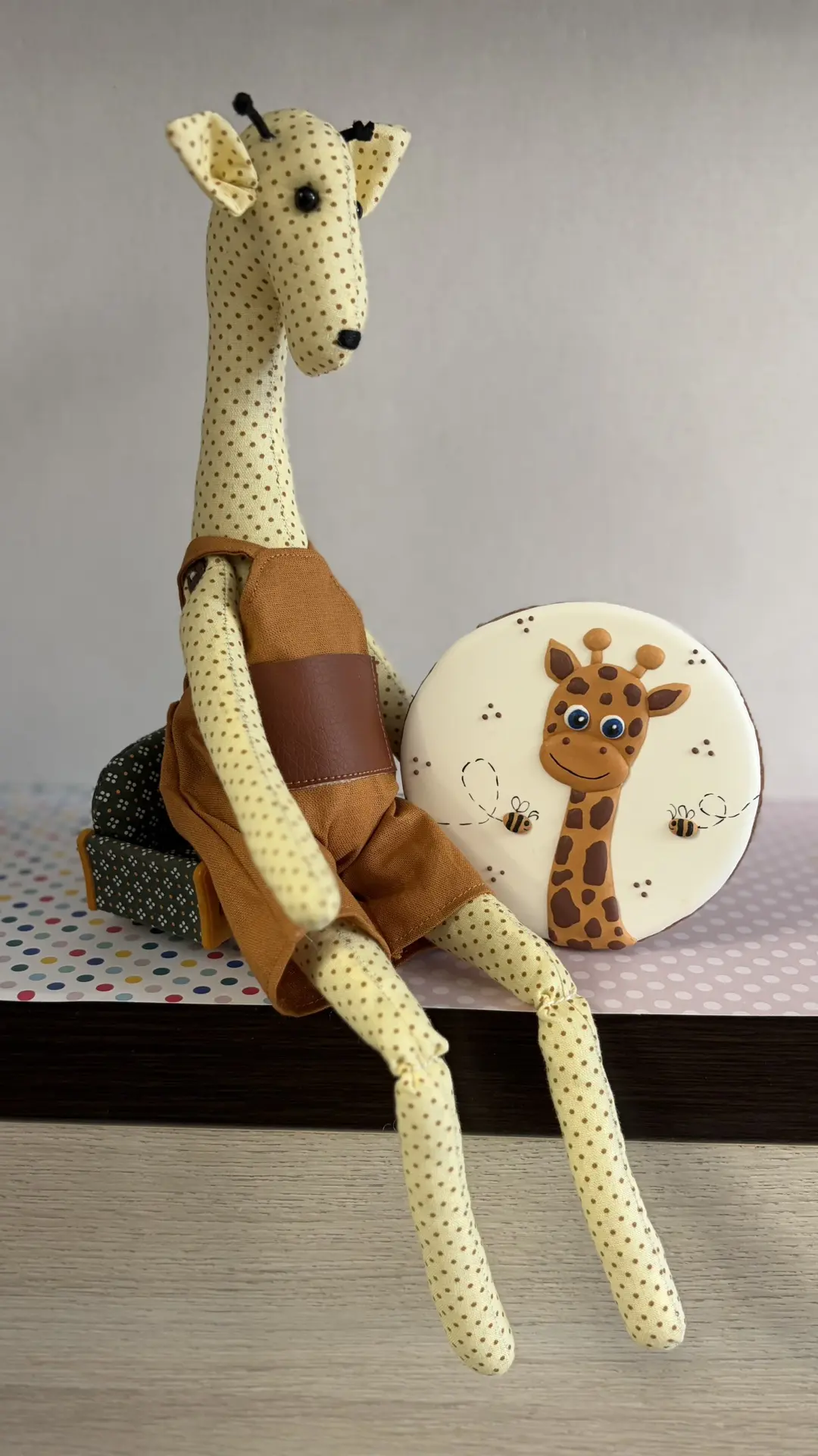 Привет! Меня зовут Тоша (ну, или просто Жираф) 🦒 Я мягкий и обожаю обниматься. А еще у...