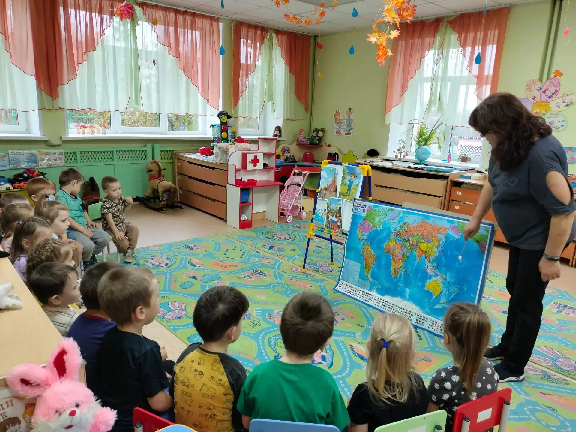 В старших группах с 5 октября по 9 октября прошедшая неделя в нашем детском саду была п...