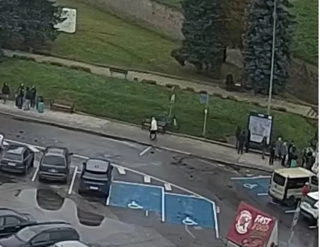 Камера - очередь из Нарвы (Эстония) в Россию https://balticlivecam.com/ru/cameras/eston...