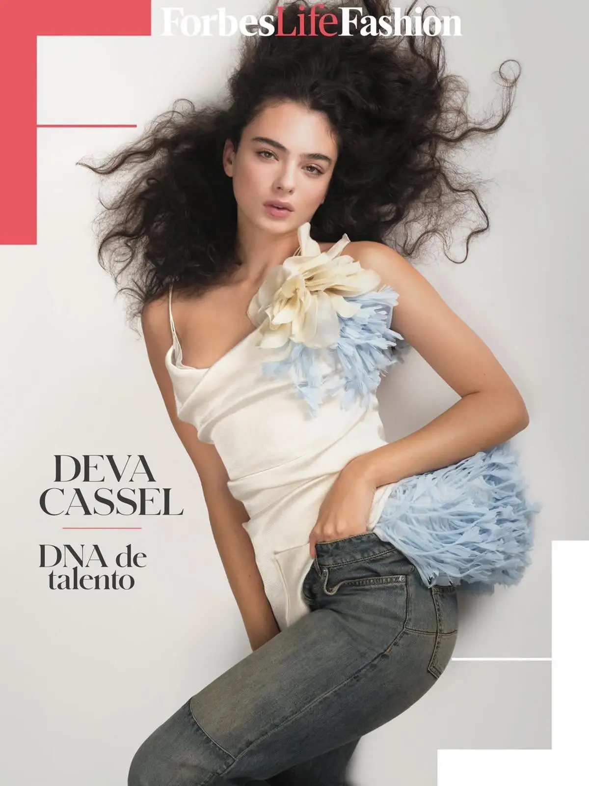 Дева Кассель в образах Dior на обложке нового номера ForbesLife Fashion 🦋