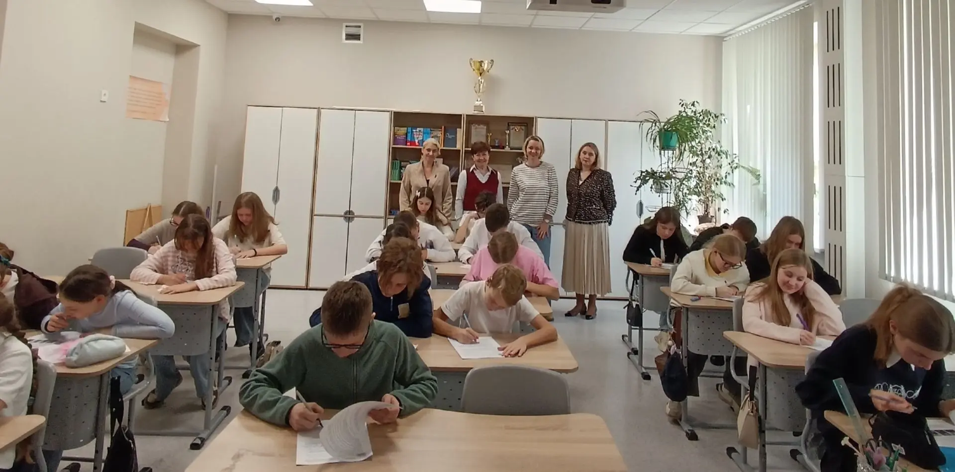 ✨8 октября  в лицее был проведен VII Международный конкурс-акция «Гриновская регата».