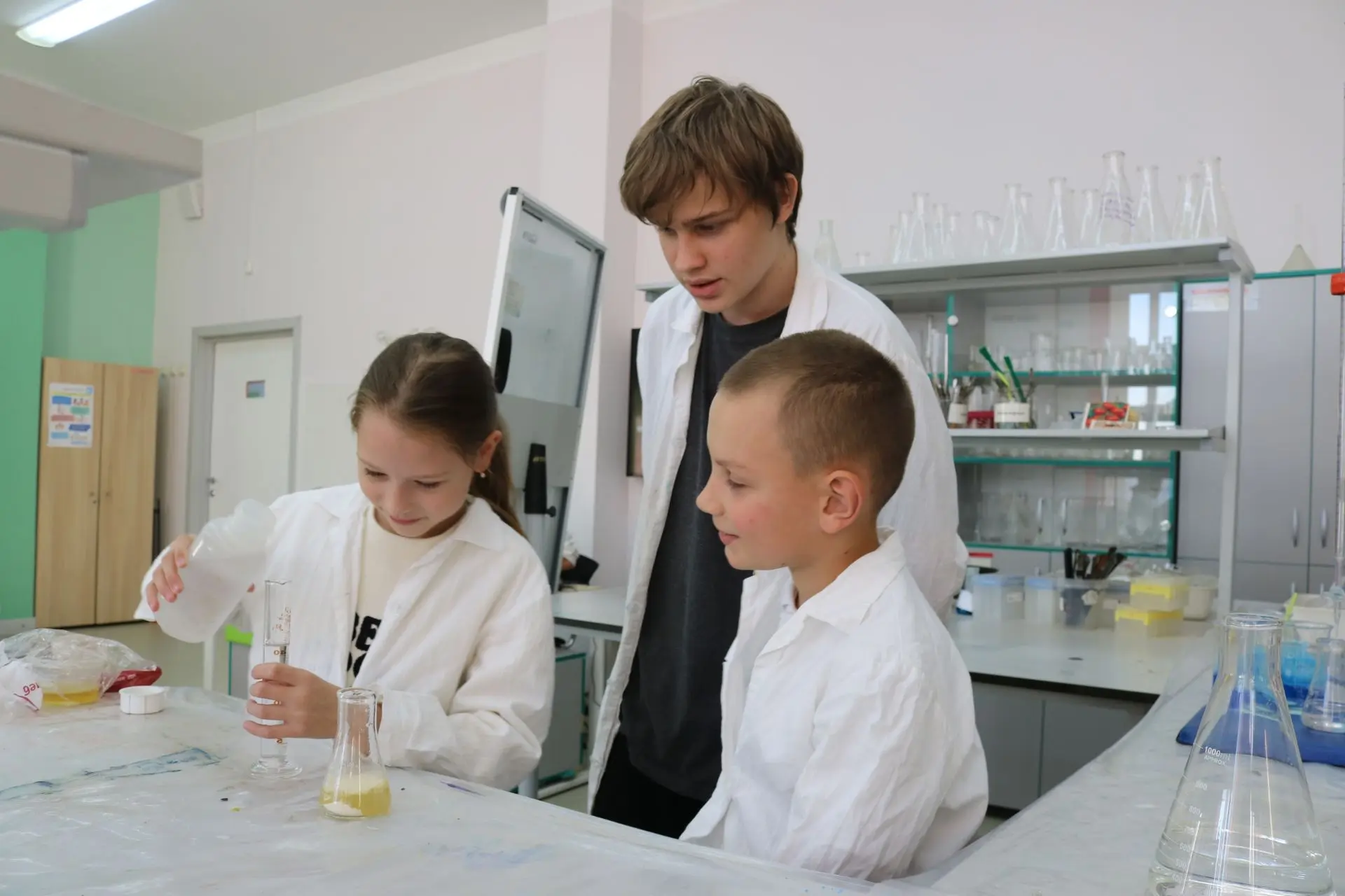 «Дети – детям»: наши кванторианцы снова в роли наставников! 🎓