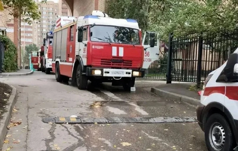 На Гарибальди, 36, загорелась стиральная машина.