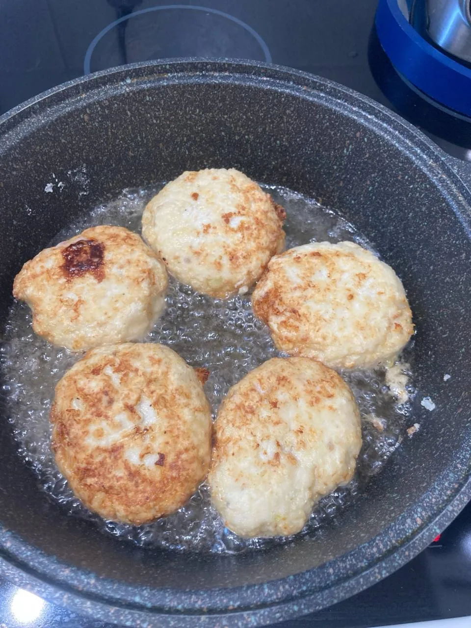 Щучьи котелки с пюрешкой