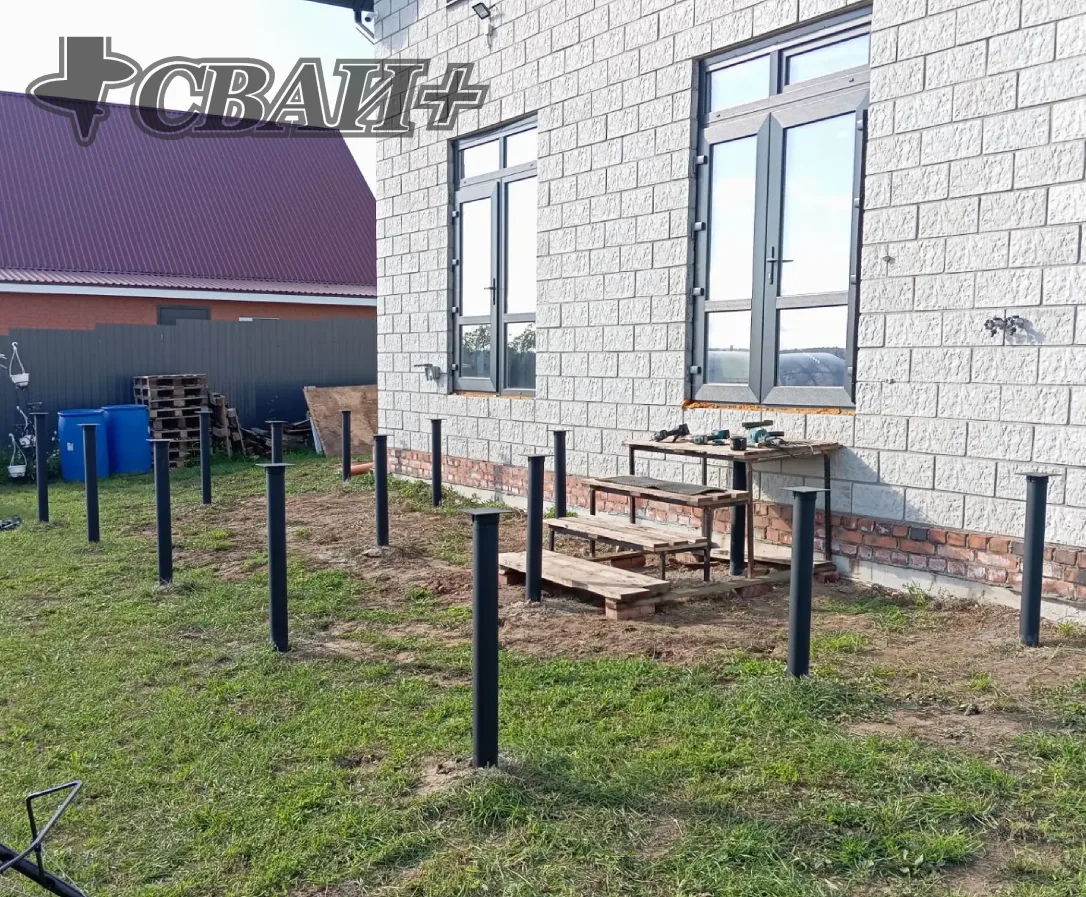 Фундамент на винтовых сваях под террасу и крыльцо 🔩
