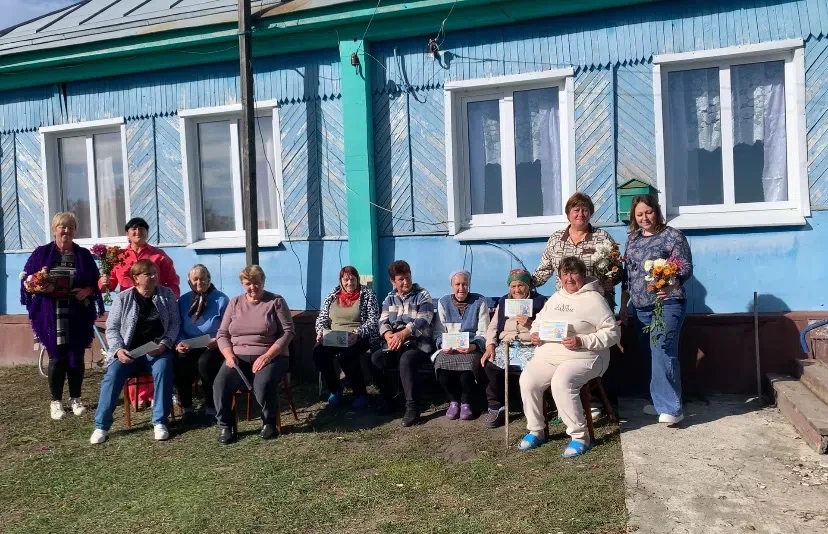«У хозяйки сельской, руки никогда не знают скуки!»