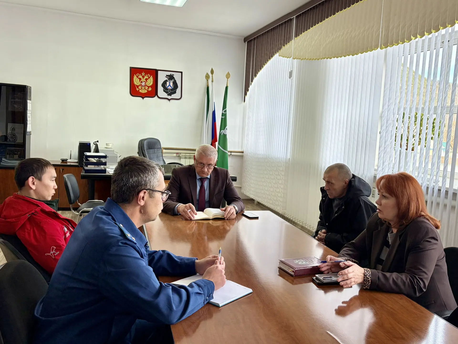 В Аяно-Майском районе состоялась рабочая встреча с ветеранами специальной военной операции