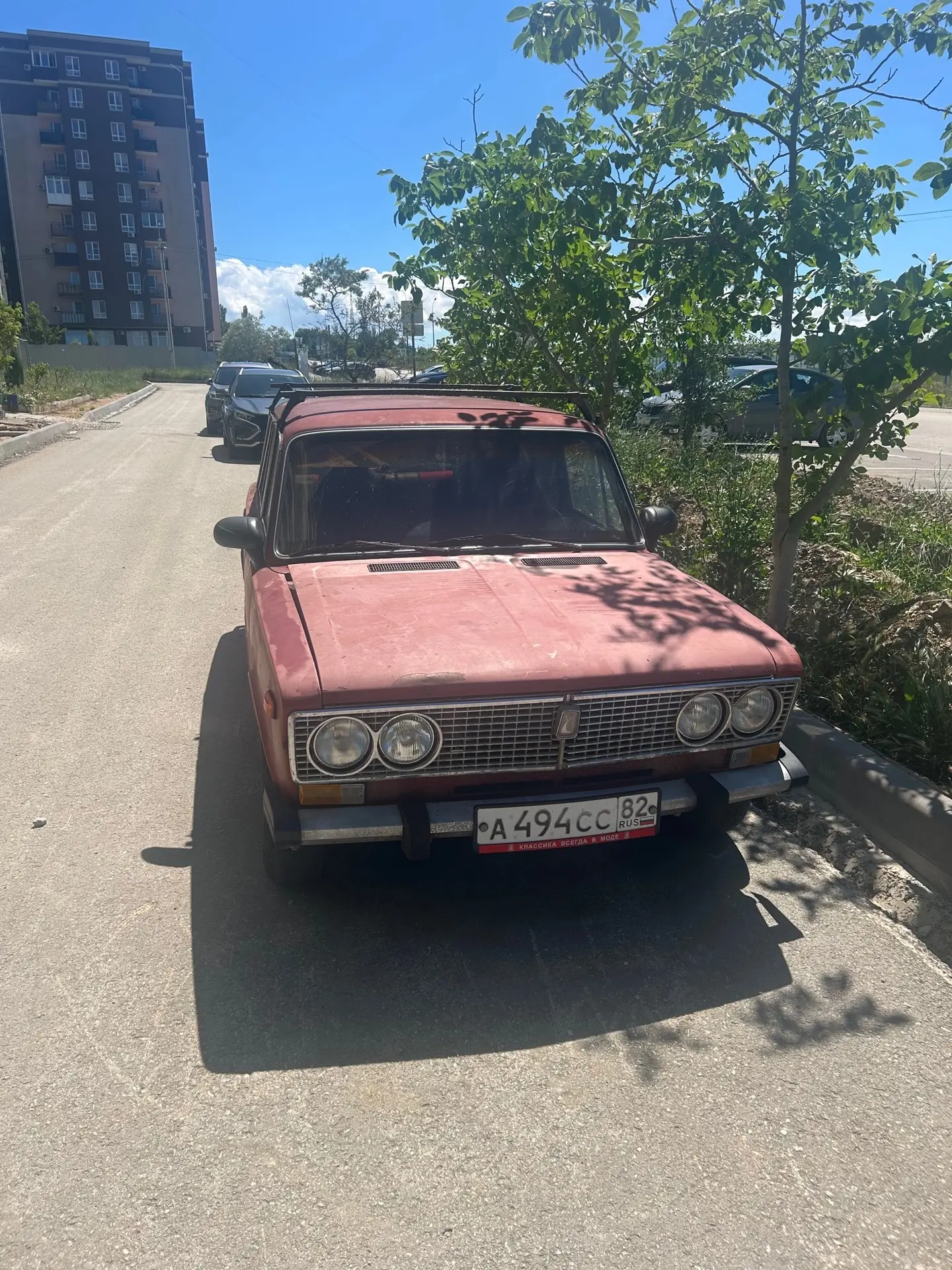 Продам 2106 (1978г) для своих лет в хорошем состоянии не считая краску ну и малость рыж...