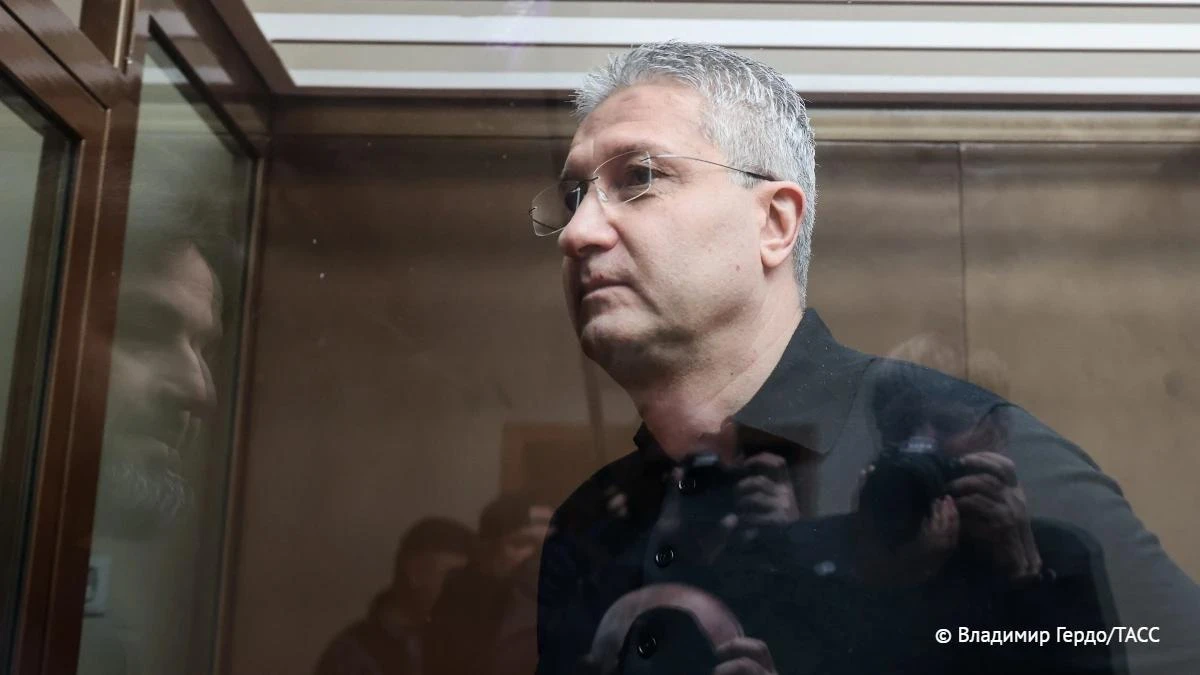 Тимуру Иванову еще на три месяца продлили арест по делу о взятках на 1,415 млрд руб., с...