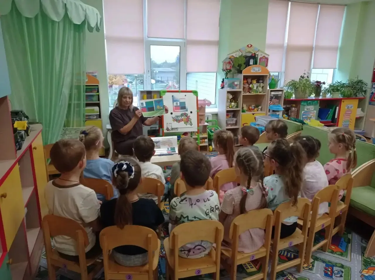 14 октября — День флага Белгородской области . Большое внимание этому празднику уделили...