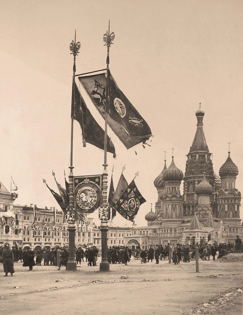 Крaсная площадь, подготовленная к торжествам по случаю коронации Николая II, 1896 год.