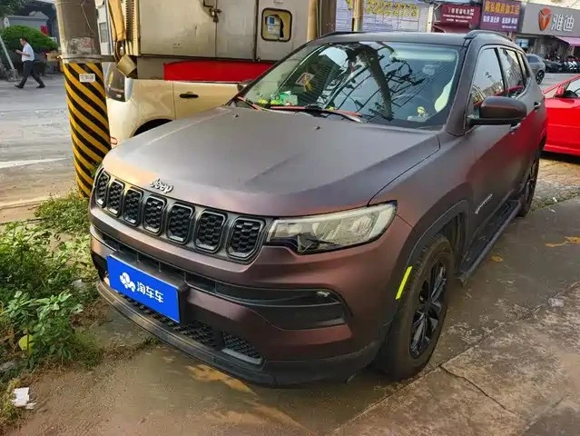 🚗 Jeep 2022