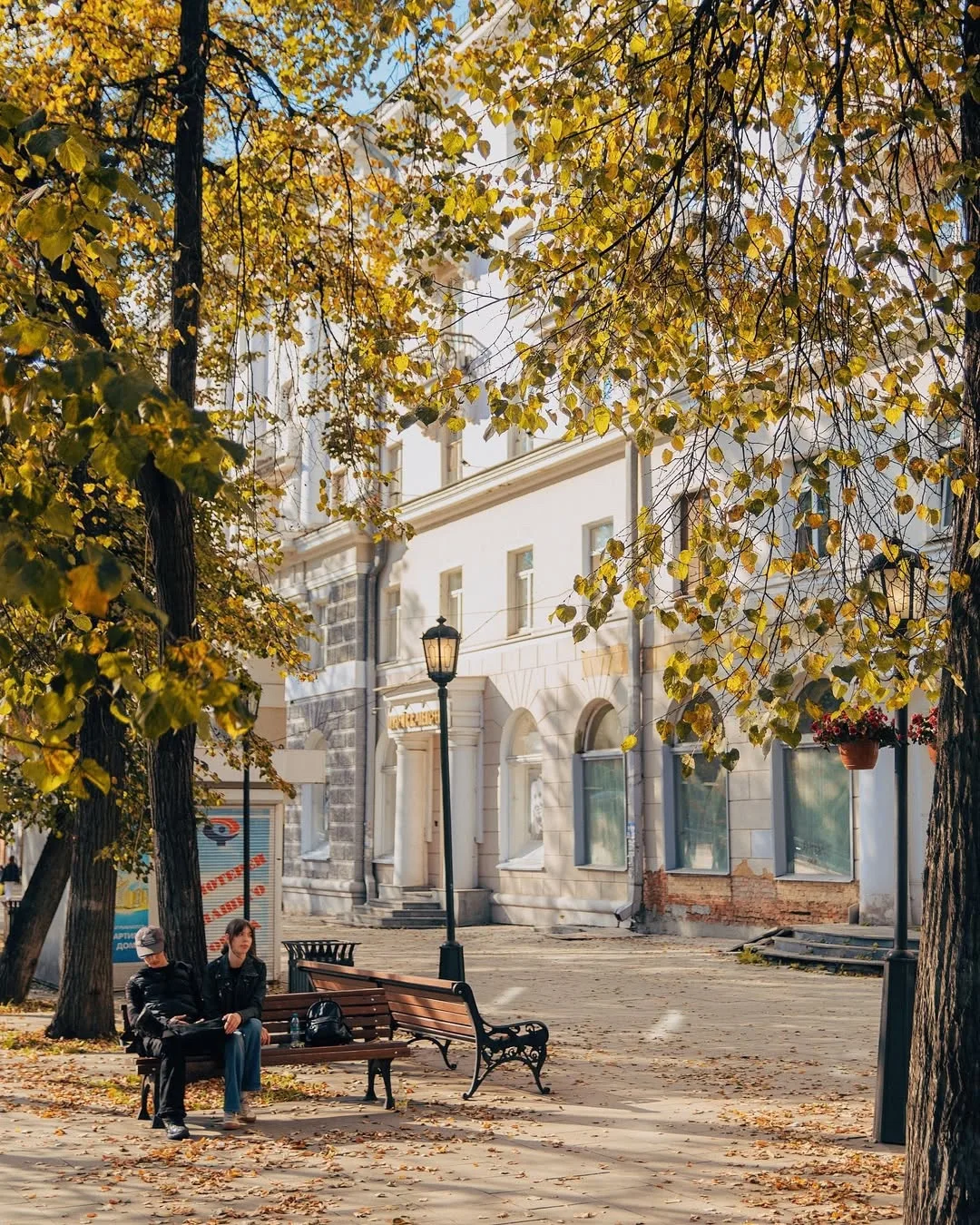 Теплая октябрьская погода продлится в Свердловской области всю следующую неделю.