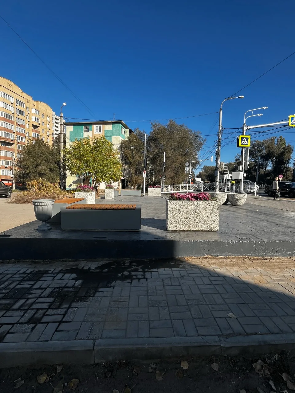 🌞 В Астрахани появилось место для загара, а сквер это или парк, никто не знает