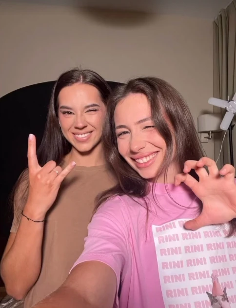 🇷🇺 Анастасия Халили и Кира Дюжева