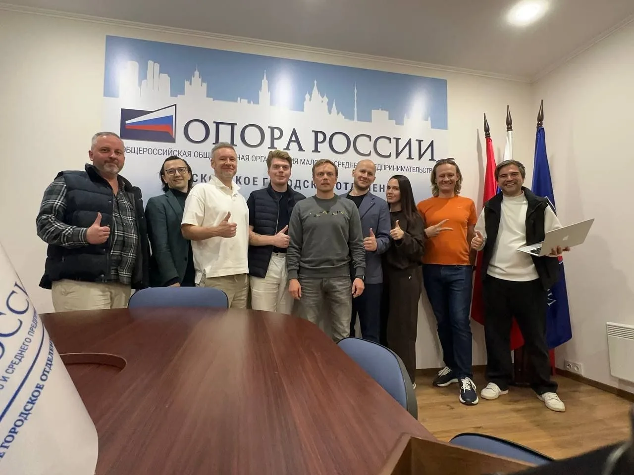 💼 Бизнес-сообщество — это не только про контракты и отчеты, но и про постоянное обучен...