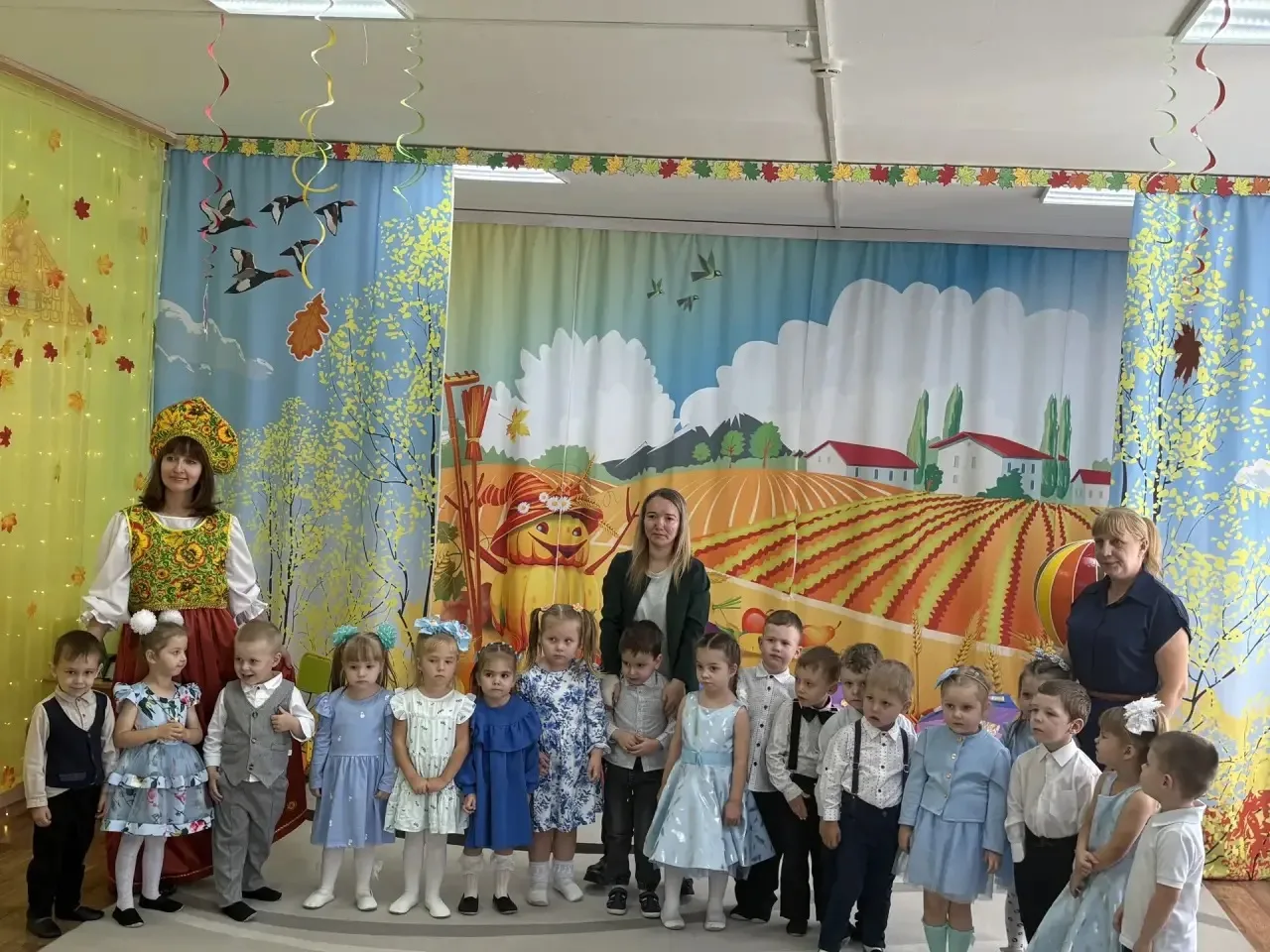 Это замечательное событие! 😍Осенний праздник в детском саду — одна из самых теплых и к...